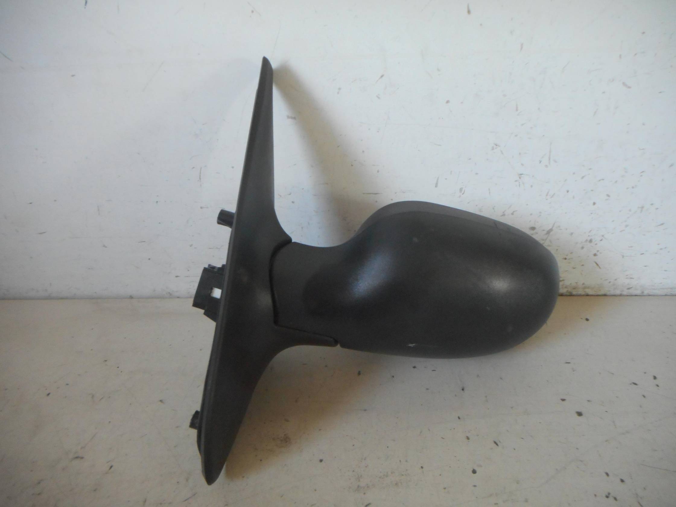 Retrovisore est. regolaz. elettr. sx.